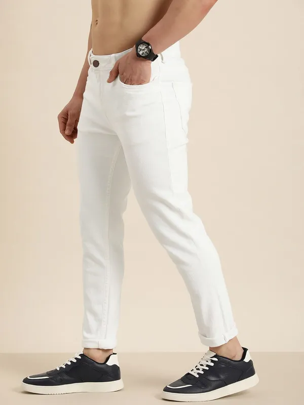 White_Cotton_Blend_Regular_Mid_Rise_Jeans_For_Men