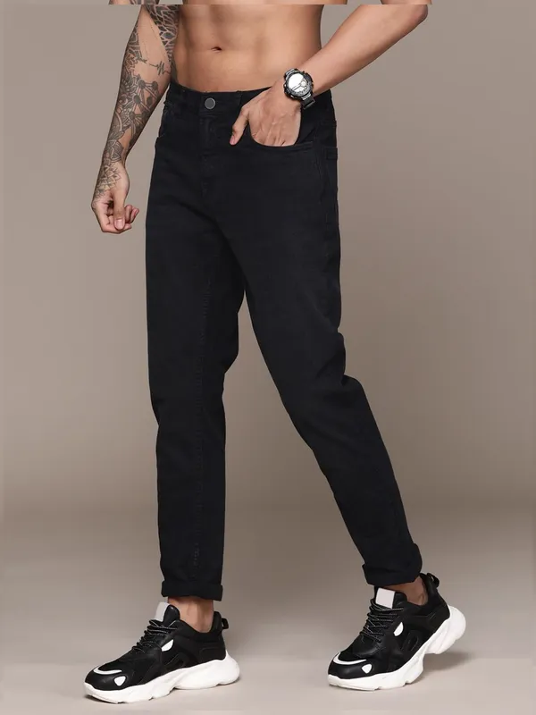 Black_Cotton_Blend_Slim_Mid_Rise_Jeans_For_Men