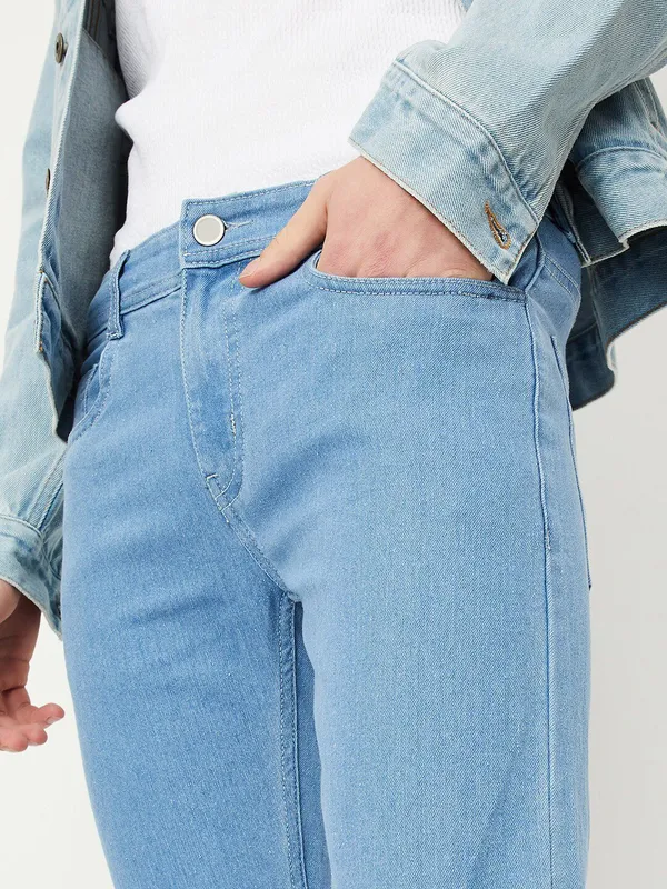 Blue_Cotton_Blend_Slim_Mid_Rise_Jeans_For_Men