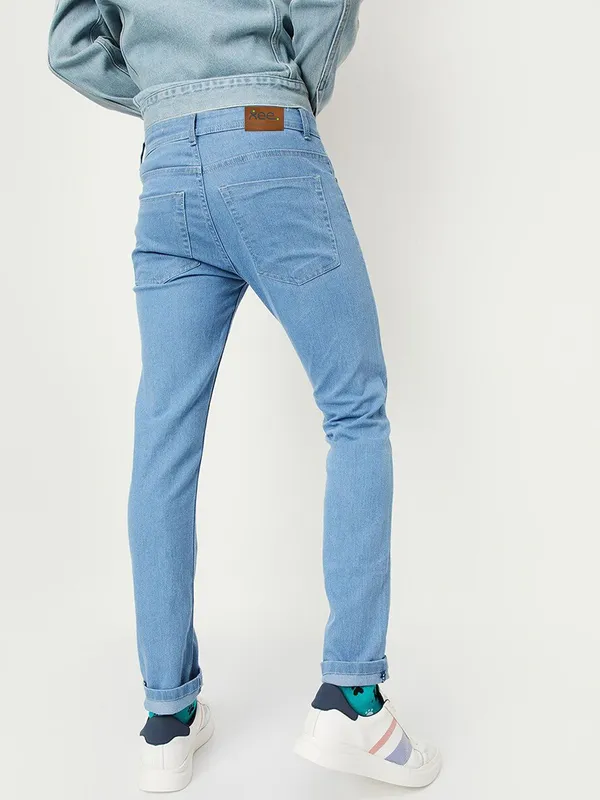 Blue_Cotton_Blend_Slim_Mid_Rise_Jeans_For_Men