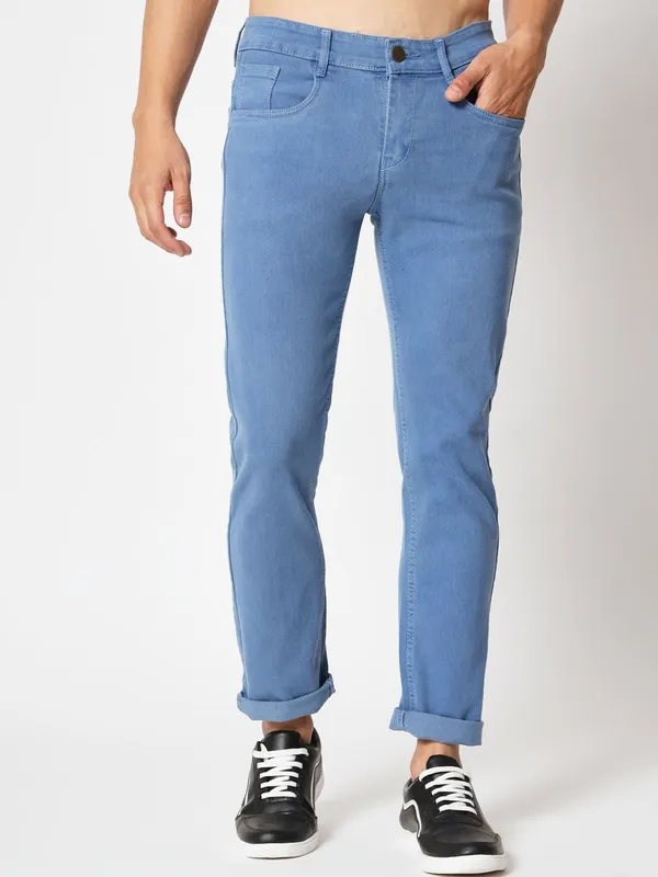 Light_Blue_Cotton_Blend_Slim_Mid_Rise_Jeans_For_Men