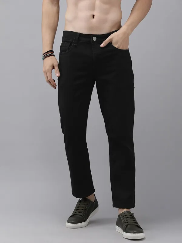 Black_Cotton_Blend_Slim_Mid_Rise_Jeans_For_Men