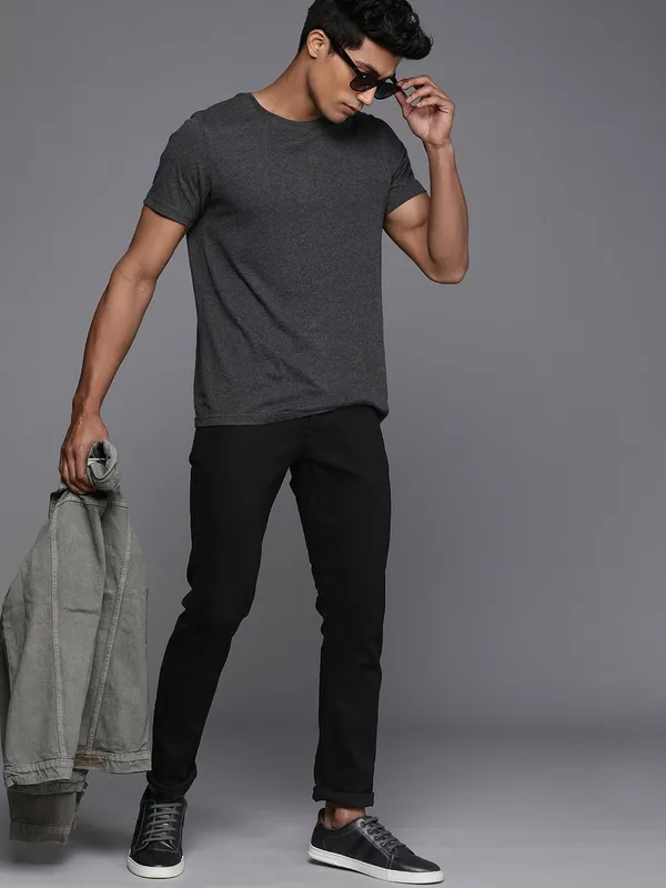 Black_Cotton_Blend_Slim_Mid_Rise_Jeans_For_Men
