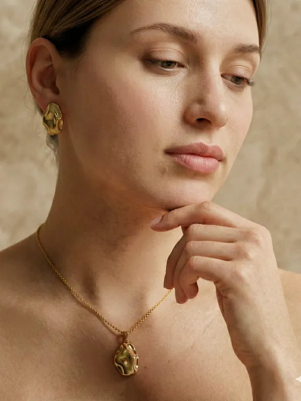 Golden_Ad_Metal_Chic_Ad_Korean_Pendant