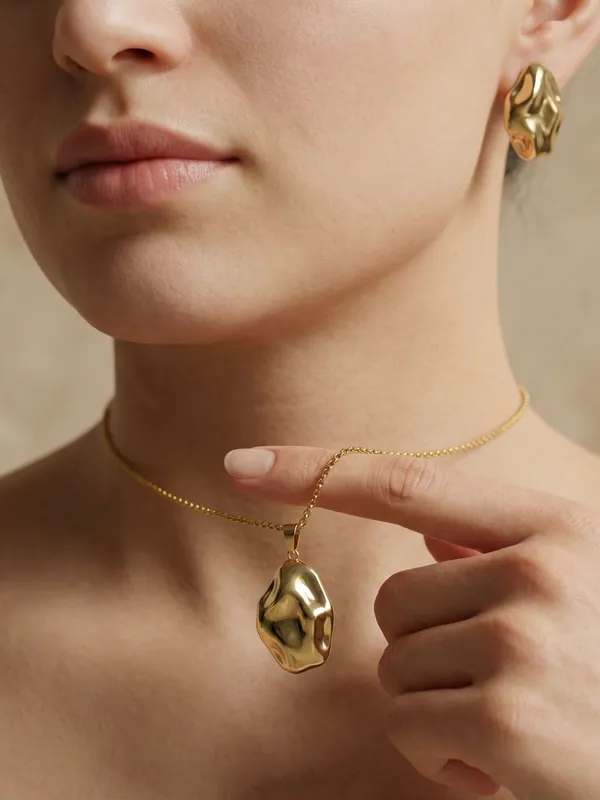 Golden_Ad_Metal_Chic_Ad_Korean_Pendant