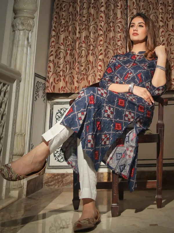 Multicolor_A-Line_Printed_Rayon_Kurta_For_Women
