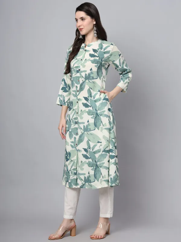A-Line_White_Rayon_Kurta_For_Women