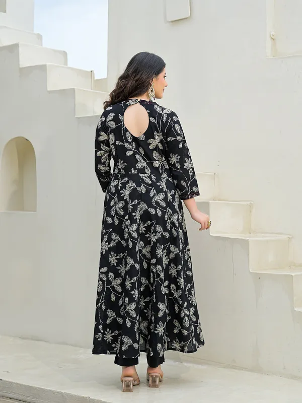 Black_Cotton_Anarkali_Kurta_Pant_Set_With_Dupatta_For_Women