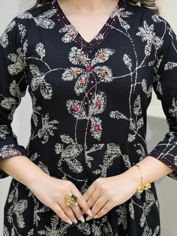 Black_Cotton_Anarkali_Kurta_Pant_Set_With_Dupatta_For_Women