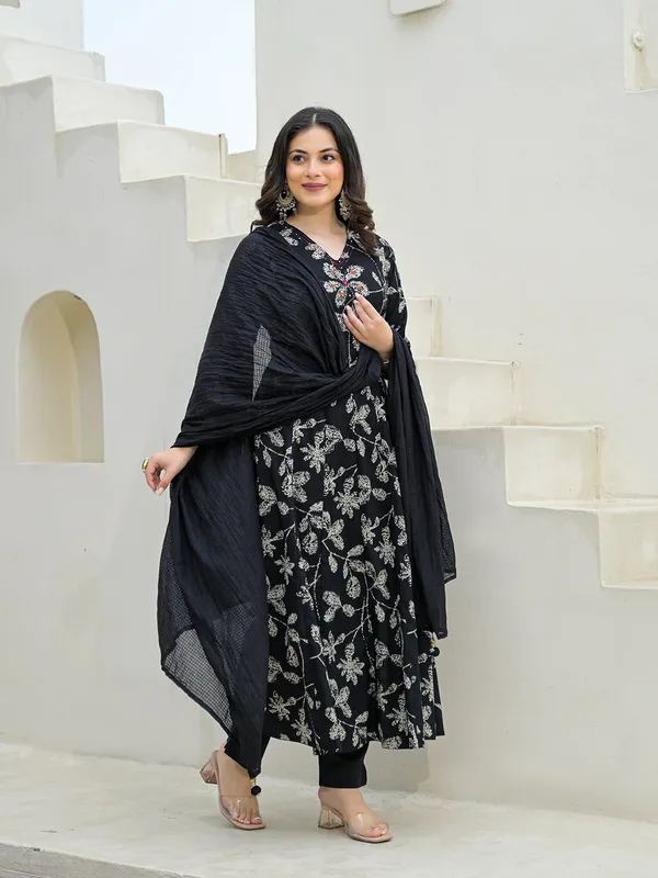 Black_Cotton_Anarkali_Kurta_Pant_Set_With_Dupatta_For_Women