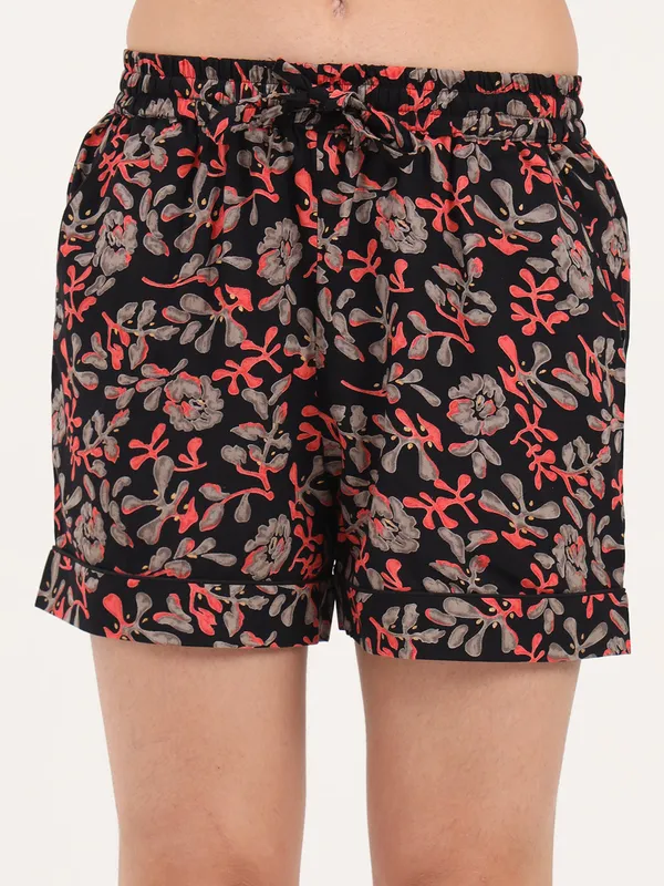 Black_Floral_Print_Cotton_Shorts_For_Women