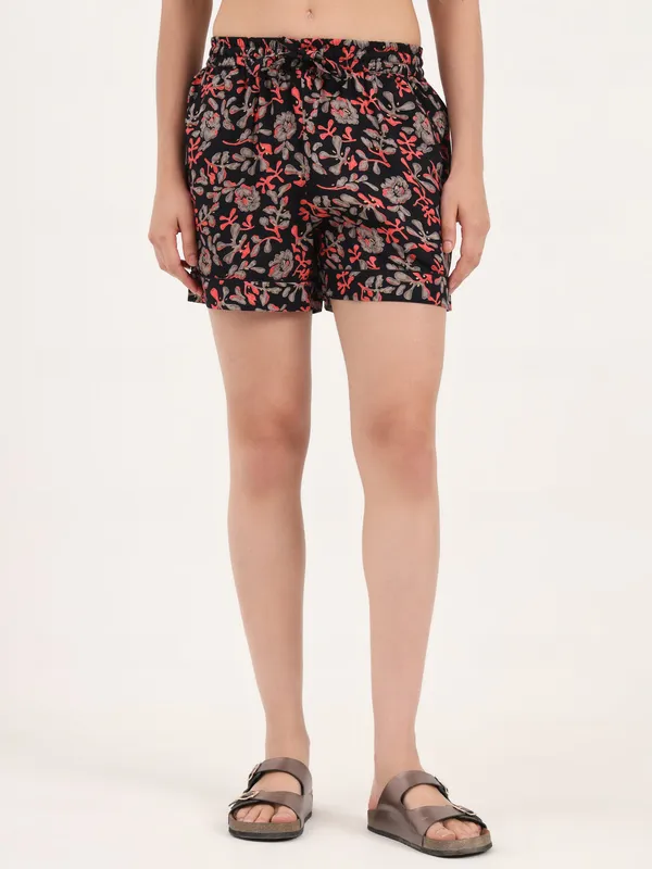 Black_Floral_Print_Cotton_Shorts_For_Women