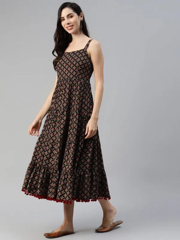 Black_Floral_Printed_Shoulder_Strap_Long_Dress_For_Women