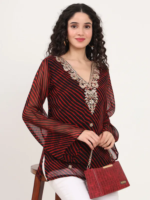 Black_Leheriya_Gota_Patti_Work_Georgette_V_Neck_Top_For_Women
