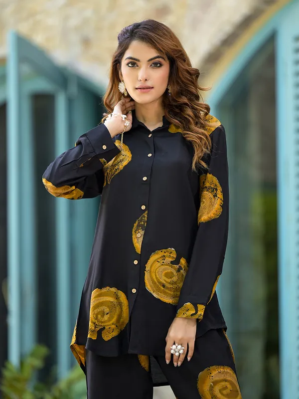 Black_&_Brown_Handblock_Straight_Muslin_Co-Ord_Set_For_For_Women