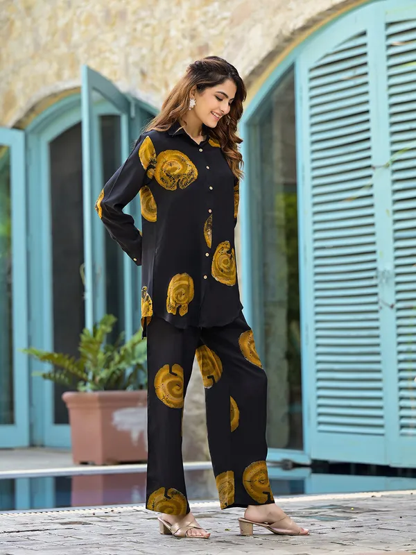 Black_&_Brown_Handblock_Straight_Muslin_Co-Ord_Set_For_For_Women