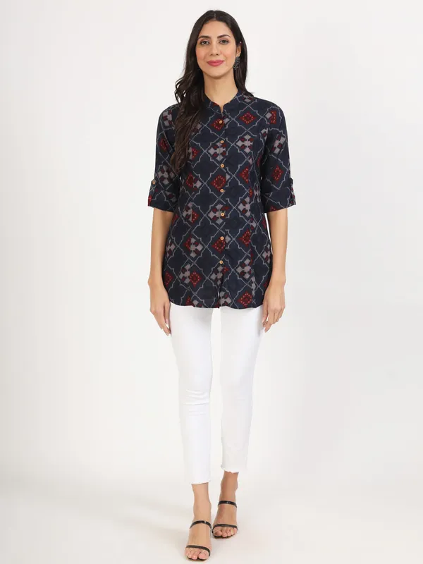 Blue_Geometric_Printed_Rayon_Top_For_Women