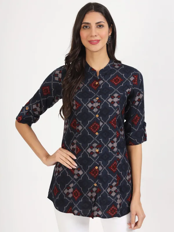 Blue_Geometric_Printed_Rayon_Top_For_Women