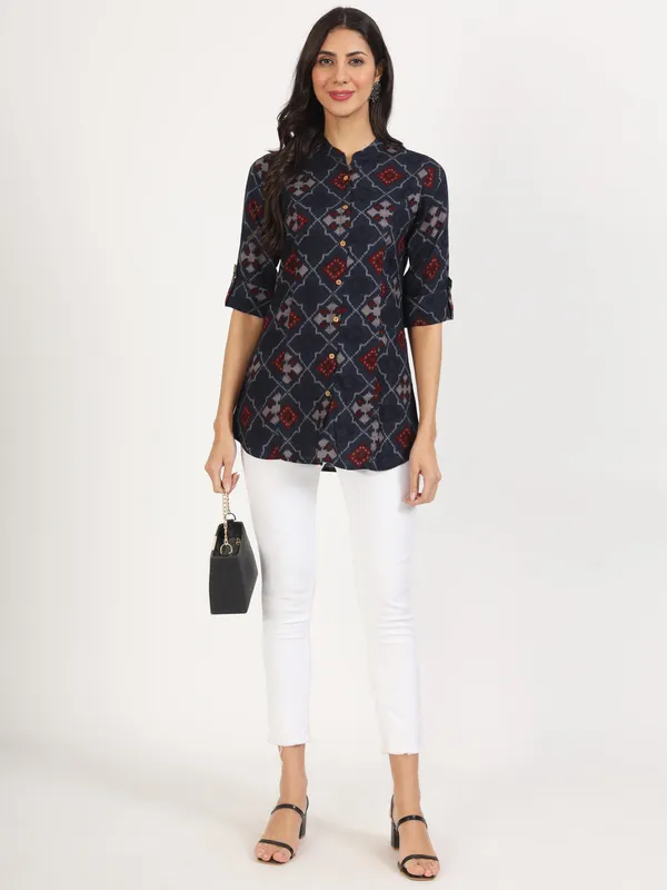 Blue_Geometric_Printed_Rayon_Top_For_Women
