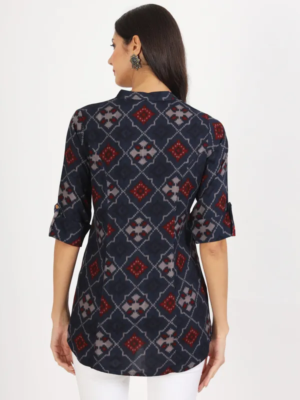 Blue_Geometric_Printed_Rayon_Top_For_Women