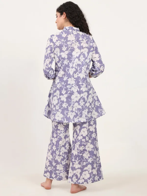 Blue_Cotton_Night_Suit_With_A_Collared_Shirt_For_Women