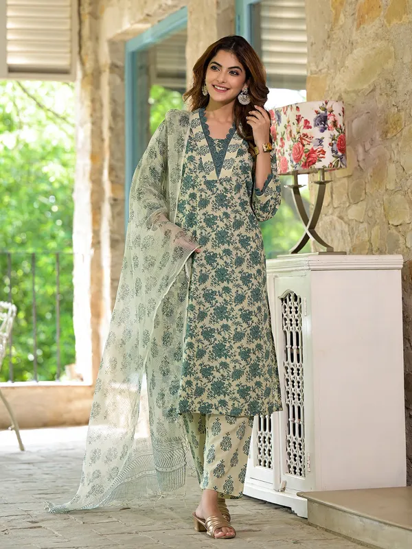 Bottle_Green_Floral_Print_Cotton_Kurta_Set_For_For_Women