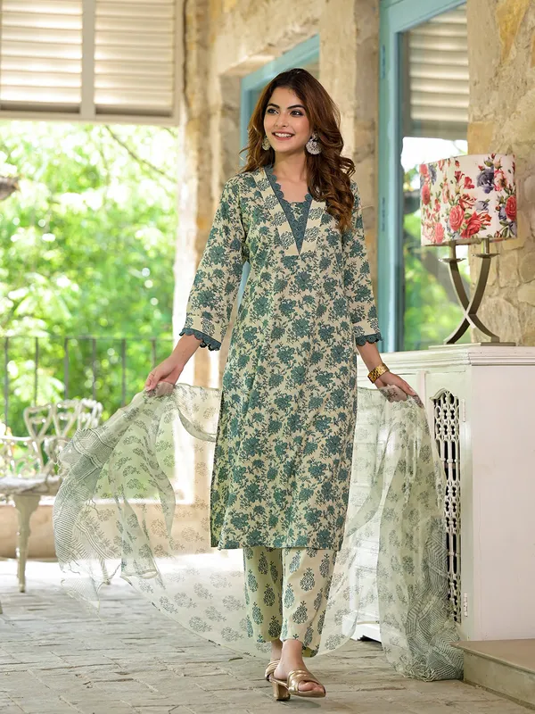 Bottle_Green_Floral_Print_Cotton_Kurta_Set_For_For_Women