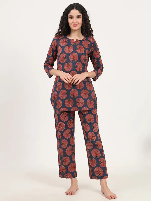Navy_Blue_Round_Neck_Cotton_Night_Suit_For_Women