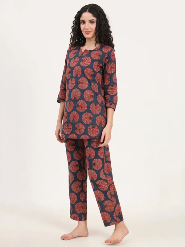 Navy_Blue_Round_Neck_Cotton_Night_Suit_For_Women