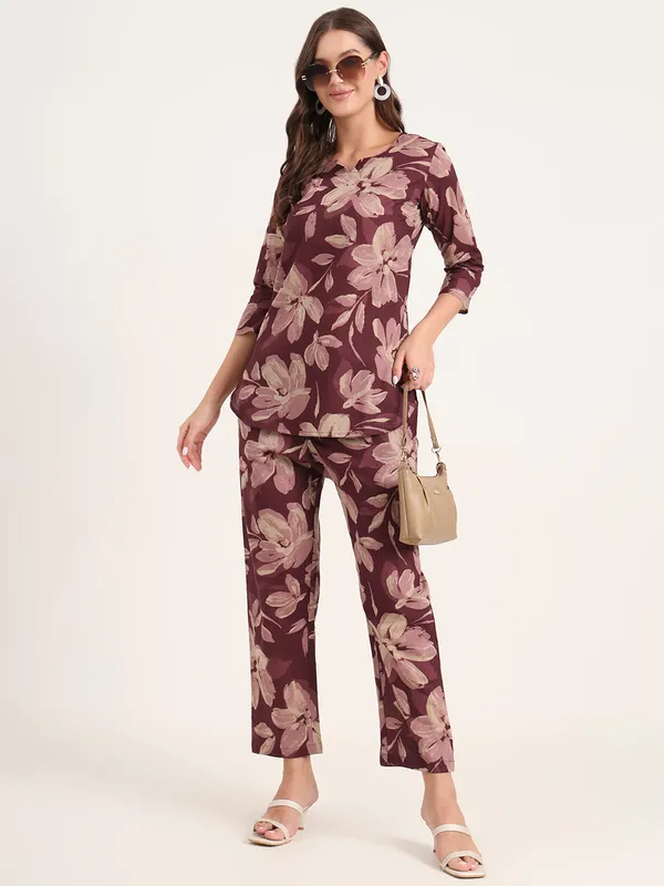 Burgundy_Printed_Cotton_Night_Suit_Set_For_Women