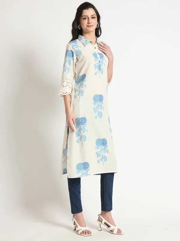 Cream_Blue_Floral_Print_Cotton_Fabric_A-Line_Kurta_For_Women