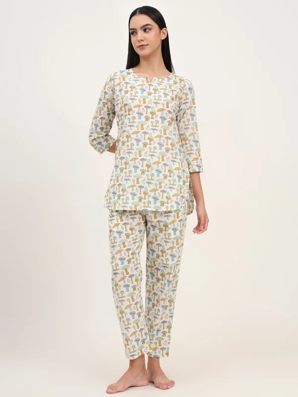 Cream_Cotton_Printed_Night_Suit_Set_For_Women
