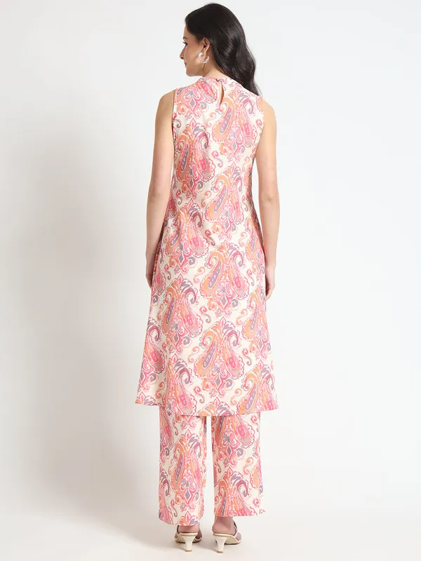 Cream_Floral_Print_Rayon_Fabric_Co-Ord_Set_For_Women