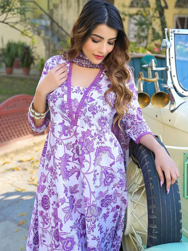 Floral_Printed_Anarkali_Pure_Cotton_Kurta_Pant_With_Dupatta_For_Women