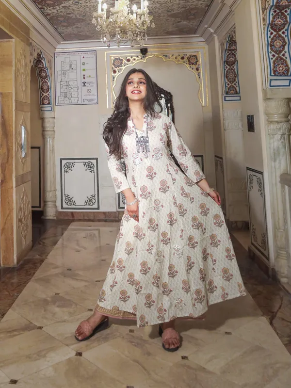 Ivory_White_Self_Print_Cotton_Kurti_With_Palazzo_Set_For_Women