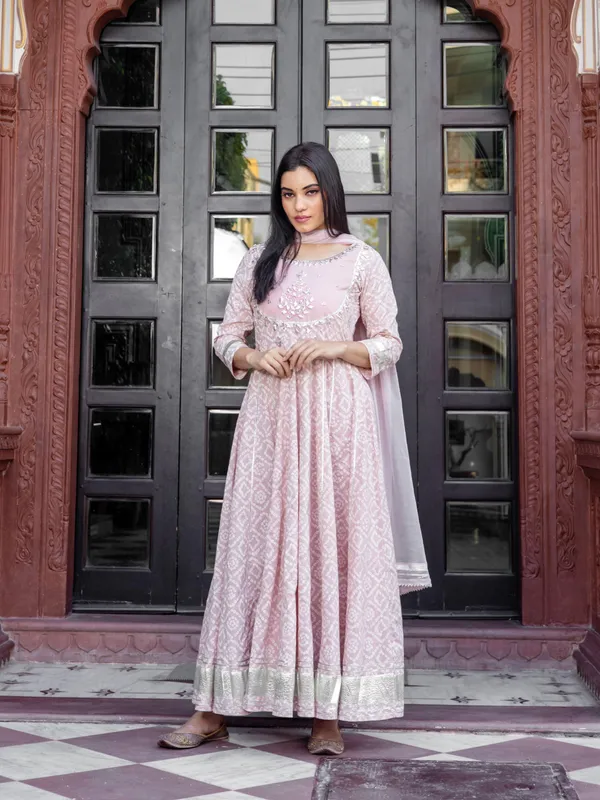 Light_Pink_Cotton_Anarkali_Kurta_Pant_Set_With_Net_Dupatta_For_Women