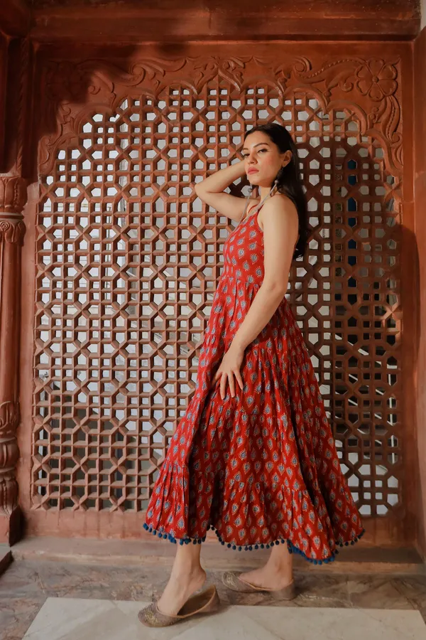 Maroon_Buti_Printed_Shoulder_Strap_Long_Dress_For_Women