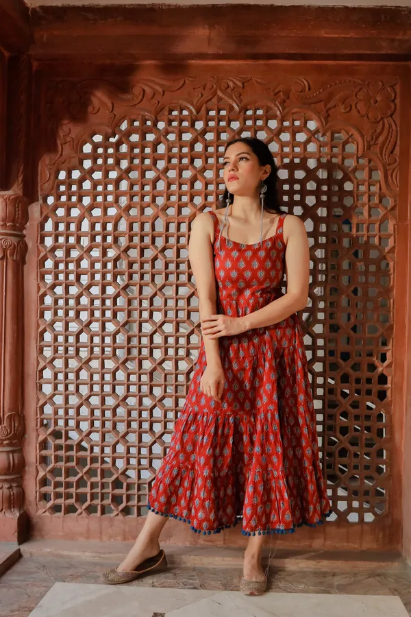 Maroon_Buti_Printed_Shoulder_Strap_Long_Dress_For_Women