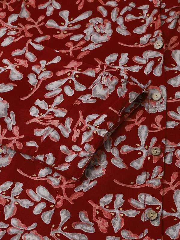Maroon_Floral_Print_Rayon_Regular_Top_For_Women