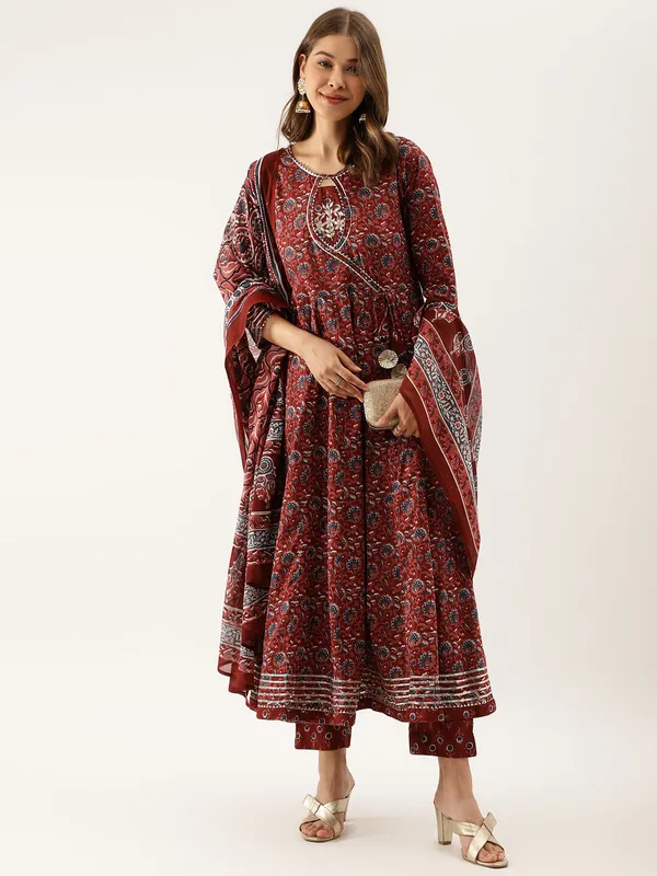 Maroon_Floral_Printed_Cotton_Anarkali_Kurta_Set_With_Dupatta_For_Women
