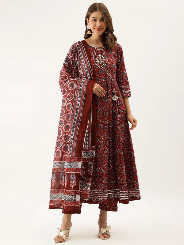 Maroon_Floral_Printed_Cotton_Anarkali_Kurta_Set_With_Dupatta_For_Women