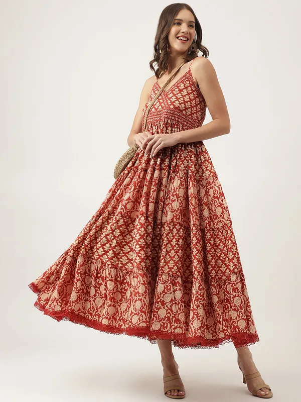 Maroon_Floral_Printed_Cotton_Tiered_Dress_With_Smoking_Back_For_Women