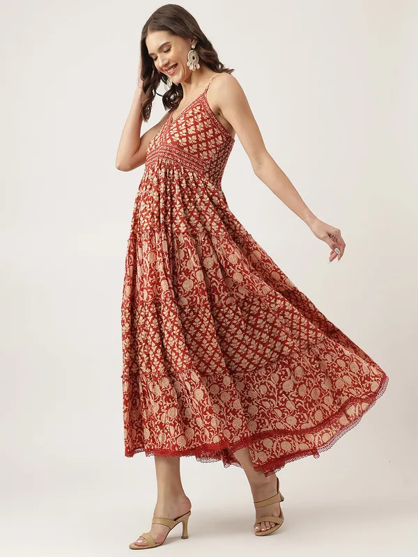 Maroon_Floral_Printed_Cotton_Tiered_Dress_With_Smoking_Back_For_Women