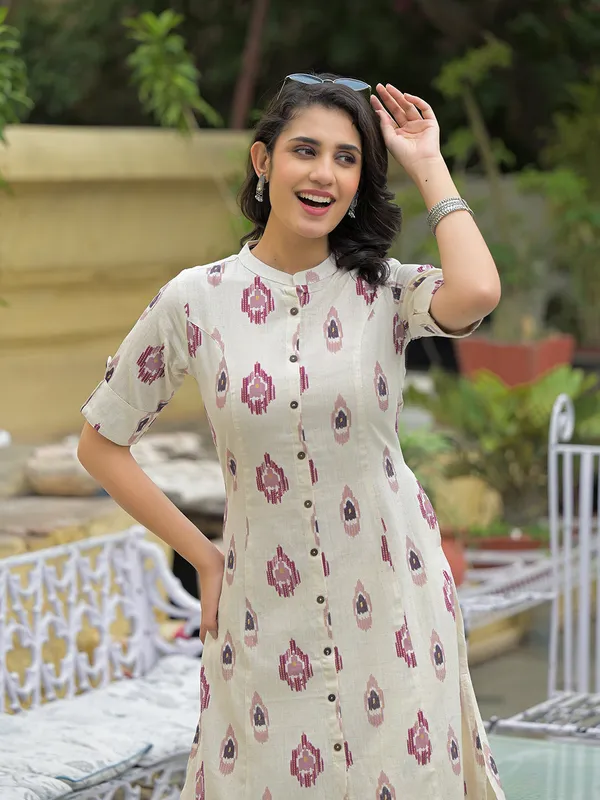 Off_White_Cotton_Printed_Kurta_Pant_Set_For_Women