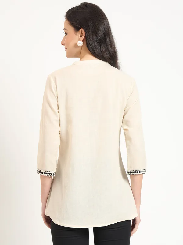 Off_White_Cotton_Round_Neck_Embroidery_Top_For_Women
