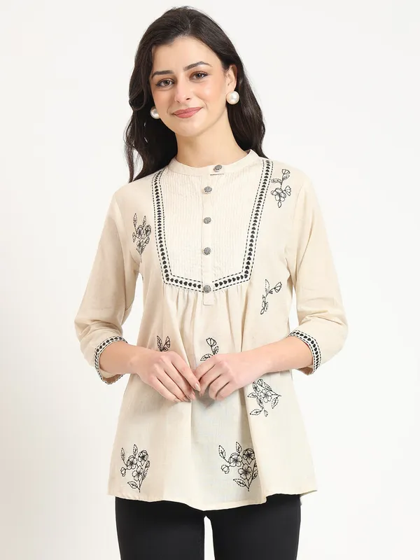Off_White_Cotton_Round_Neck_Embroidery_Top_For_Women