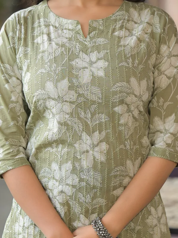Olive_Green_Cotton_Kurta_Pant_With_Dupatta_For_Women