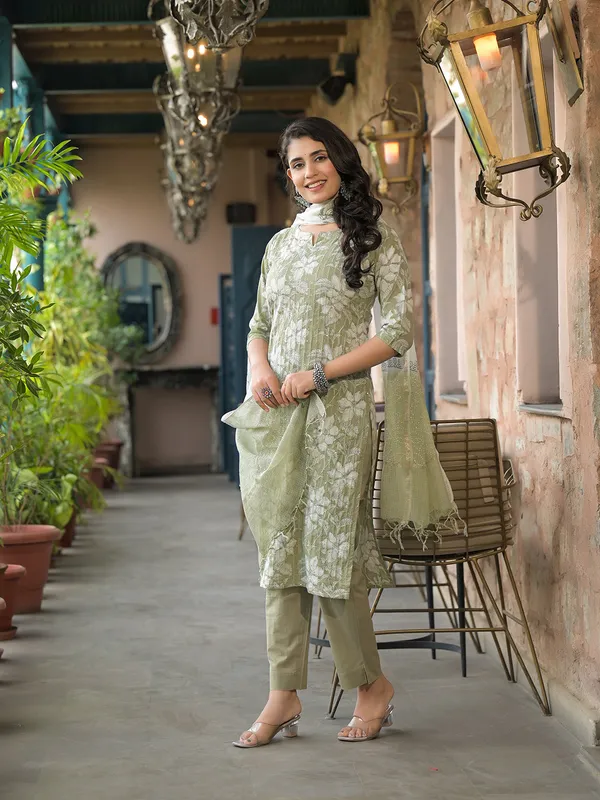 Olive_Green_Cotton_Kurta_Pant_With_Dupatta_For_Women