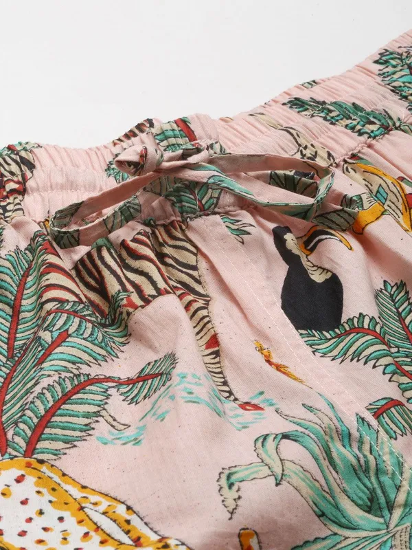 Pink_Cotton_Floral_Print_Night_Suit_For_Women