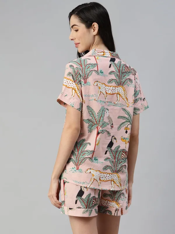 Pink_Cotton_Floral_Print_Night_Suit_For_Women